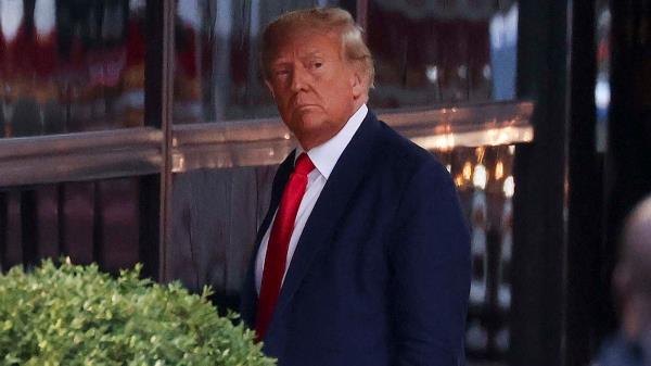 Former President Do<em></em>nald Trump arrives at Trump Tower in New York