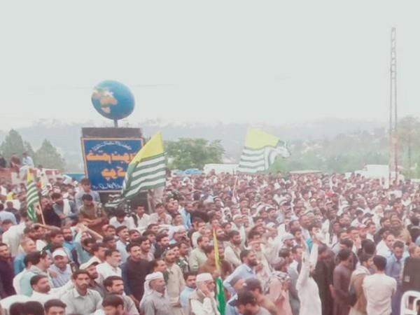 巴基斯坦:在穆扎法拉巴德抗议活动中被拘留的人民行动委员会成员获释